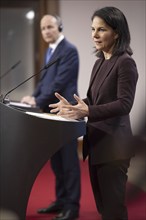 Federal Foreign Minister Annalena Bärbock, Buendnis90/Die Grünen, at a press conference with the