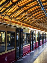 S-Bahn, platform Hakescher Markt, Berlin, Germany, Europe