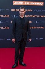 Clemens Schick, DIE ERMITTLUNG, Photo call on the red carpet for the Berlin premiere at the ZOO