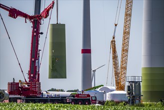 Repowering of a wind farm near Issum, here the dismantling of the tower, 9 older wind turbines from