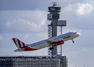 Condor, Airbus A320-200, LY-HMD, on take-off at Düsseldorf International Airport, air traffic