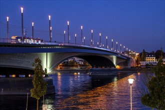 The Kennedy Bridge, the middle of Bonn's 3 Rhine bridges, connects the centre of Bonn and the Beuel