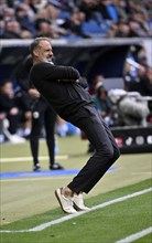 Coach Pellegrino Matarazzo TSG 1899 Hoffenheim bends over, gestures on the sidelines PreZero Arena,