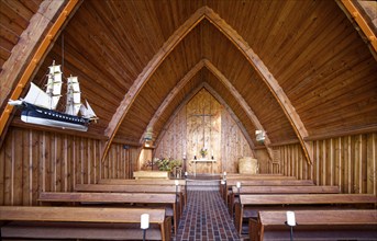 Ahrenshoop boatmen's church designed by the architect Hardt-Walther Hämer, interior view,