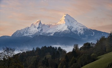 Watzmann massif with snow at sunrise, in autumn, Berchtesgaden Alps, Berchtesgaden, Berchtesgadener