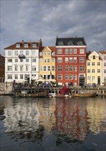 Nyhavn, in the Frederiksstaden district, harbour district with houses over 300 years old, promenade