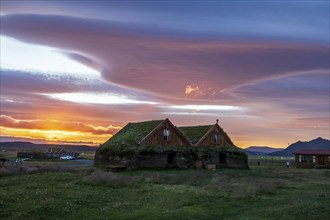 Sunset at Mödrudalur farm and guesthouse, dramatic cloud formation, northwest of Egilsstadir,