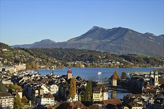 City view with Chapel Bridge, water tower on the Reuss, behind the Rigi, Old Town, Lucerne, Canton