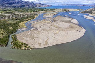 Sandbank in the river Rio Ibanez short before flowing into lake Lago General Carrera, new