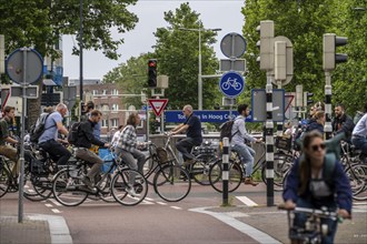 Central cycle path at Catharijnesingel, in the city centre of Utrecht, lanes for pedestrians,