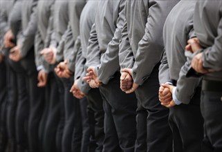 Army soldiers of an honour formation of the final roll call of the Bundeswehr missions MINUSMA and