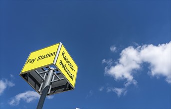 Pay Station sign, automatic pay station, in a car park, symbolic image