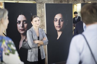 Exhibition at the Federal Foreign Office in Berlin: Jihan Alomar survived the genocide of the