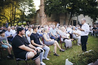 Federal Chancellor Olaf Scholz, (SPD), pictured during a citizens' dialogue in Seelow. 29.08.2024