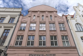 Former cinema built in the Art Nouveau style around 1900, now a fashion shop, Altwismarstraße 17,