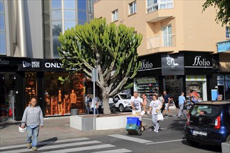 Busy town centre shopping street, Corralejo, Fuerteventura, Canary Islands, Spain, Europe