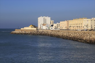 Coastline in Barrio de la Vina, city centre of Cadiz, Spain, Europe