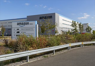 Amazon Fulfilment centre BRS2, warehousing and distribution building, Symmetry Park, Swindon,