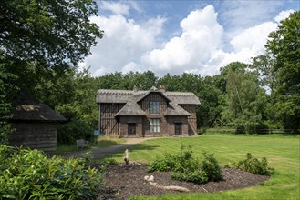 Rustic half-timbered house, country house, Queen Charlotte's Cottage, Royal Botanic Gardens (Kew