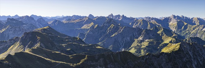 Sunrise on the Nebelhorn, 2224m, mountain panorama to the south to the Allgäu Alps, Allgäu,