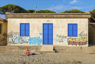 Abandoned beach house, beach, architecture, tourism, building, dilapidated, property, empty,