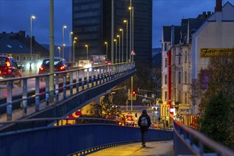 City centre traffic, federal road B54, Eckeseyer Straße, on a bridge in the city centre of Hagen,