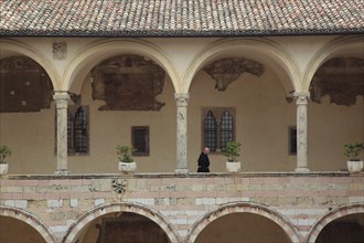 Cloister of the monastery of San Francesco in Assisi, Umbria, Italy, Europe