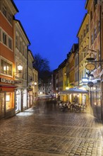 Fruit market, historic old town, blue hour, Bamberg, Lower Franconia, Bavaria, Germany, Europe