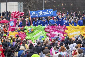 Rose Monday parade in Düsseldorf, themed floats of carnival societies and other participants in the