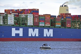 Europe, Germany, Hanseatic City of Hamburg, port, Elbe, container ship HMM Algeciras, length 400