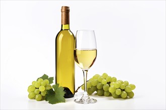 Glass of white wine with bottle and grapes on white background. KI generiert, generiert KI