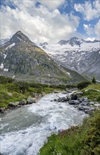 Mountain landscape with mountain stream Zemmbach, Berliner Hütte, behind mountain peak Steinmandl