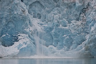 Calving glacier, edge of Monacobreen, Liefdefjord, Woodfjord area, Spitsbergen Island, Svalbard and