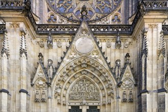 Prague castle, Gothic Metropolitan Cathedral of Saints Vitus, Wenceslas and Adalbert, Facade,