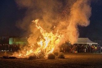 Dunning fire at a rally of farmers and farmers because of the federal government's plans to cut