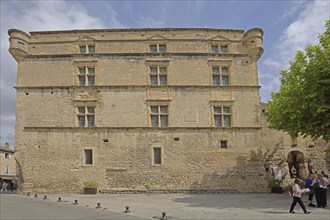 Château, castle, castle with historic town fortifications, mountain village, château, Gordes,