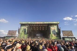 The band Montreal plays on the Green Stage at the Highfield Festival on Friday, Störmthaler See, 16