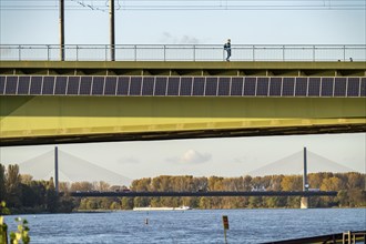 The Kennedy Bridge, the middle of Bonn's 3 Rhine bridges, connects the centre of Bonn and the Beuel