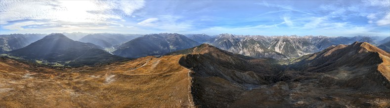 DefaultMountain ridge of the Venet, mountain panorama of the Parzinn group of the Lechtal Alps,