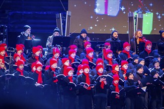 When over 25, 000 visitors flock to the Rudolf Harbig Stadium for the big Advent concert just in