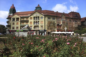 Romania, Banat, Timisoara, Timisoara, Old Town, houses on Piata Victorei, in front of the memorial