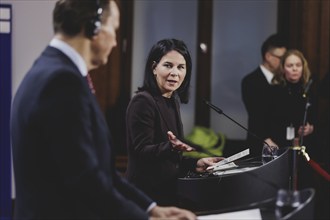 (R-L) Annalena Bärbock (Alliance 90/The Greens), Federal Foreign Minister, and Radoslaw Sikorski,