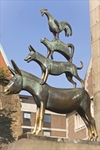 Bremen Town Musicians, bronze statue, artist Gerhard Marcks from 1953, Bremen, Germany, Europe