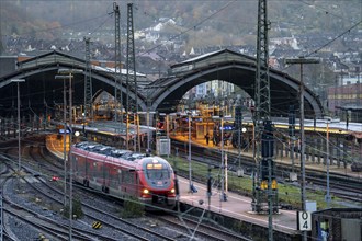 The main railway station of Hagen, station halls, tracks, platforms, regional express train, North