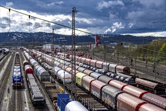 The Hagen-Vorhalle marshalling yard, one of the 9 largest in Germany, is located on the