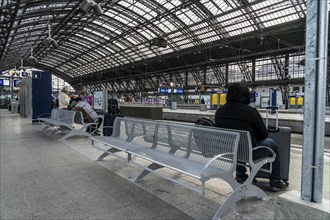 3-day strike by the railway union GDL, only very few local and long-distance trains run, empty