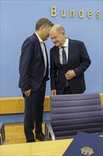 Olaf Scholz (SPD), Federal Chancellor, and Robert Habeck (Alliance 90/The Greens), Federal Minister