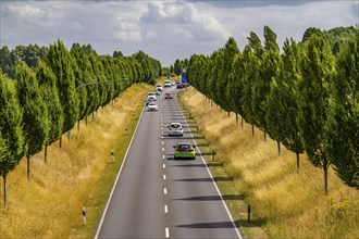 Dorstfelder Allee in Dortmund, completely new road built in 2013, former farmland, in the Dorstfeld