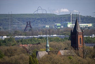 View over Gelsenkirchen to Herne, headframe of former Pluto colliery, Hoheward spoil tip, North