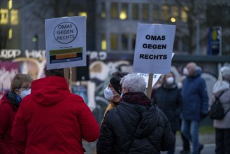 Demo, rally against lateral thinkers and anti-vaccinationists, per the Corona measures, organised